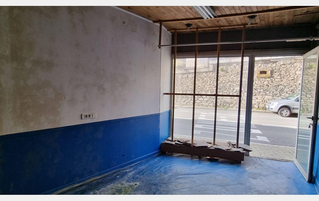 LAGENCE EMMA IMMOBILIER : Local / Bureau | SAINT-PONS-DE-THOMIERES (34220) | 15 m2 | 5 000 € 
