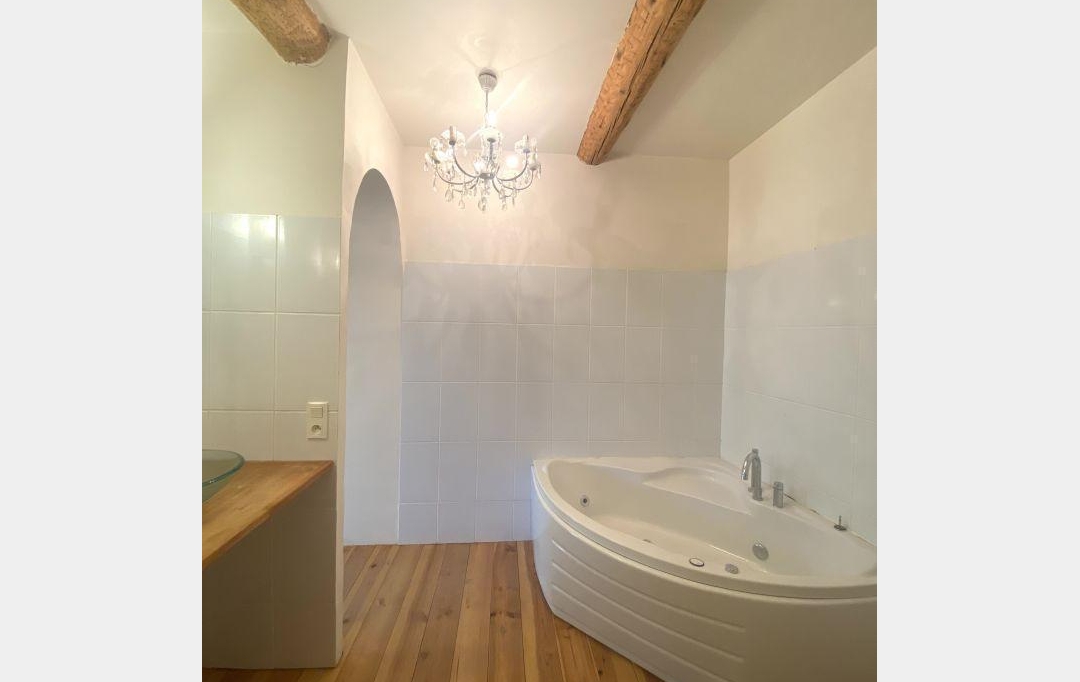LAGENCE EMMA IMMOBILIER : House | CASTELNAU-DE-GUERS (34120) | 235 m2 | 250 000 € 